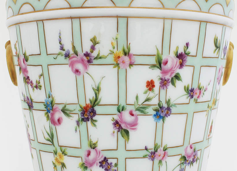 Véronique Etève-Habègre - Peinture sur Porcelaine - Cache Pot Roses  