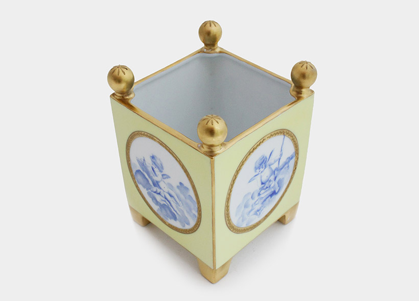 Véronique Etève-Habègre - Peinture sur Porcelaine - Caisse aux angelots  