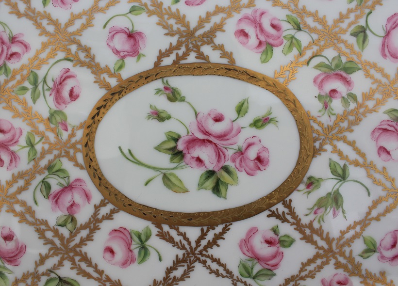 Véronique Etève-Habègre - Peinture sur Porcelaine - Plateau Roses et Or  