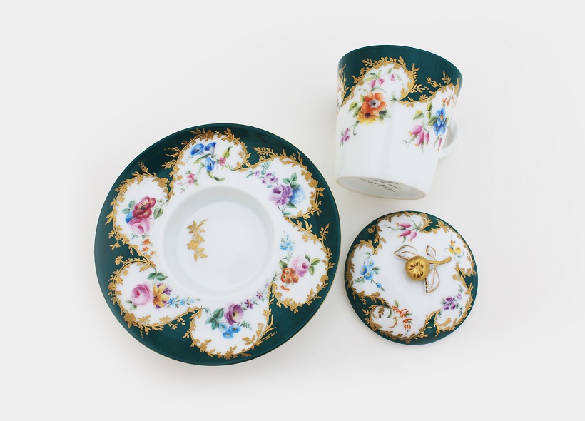 Véronique Etève-Habègre - Peinture sur Porcelaine - Tasse Trembleuse Fleurs  