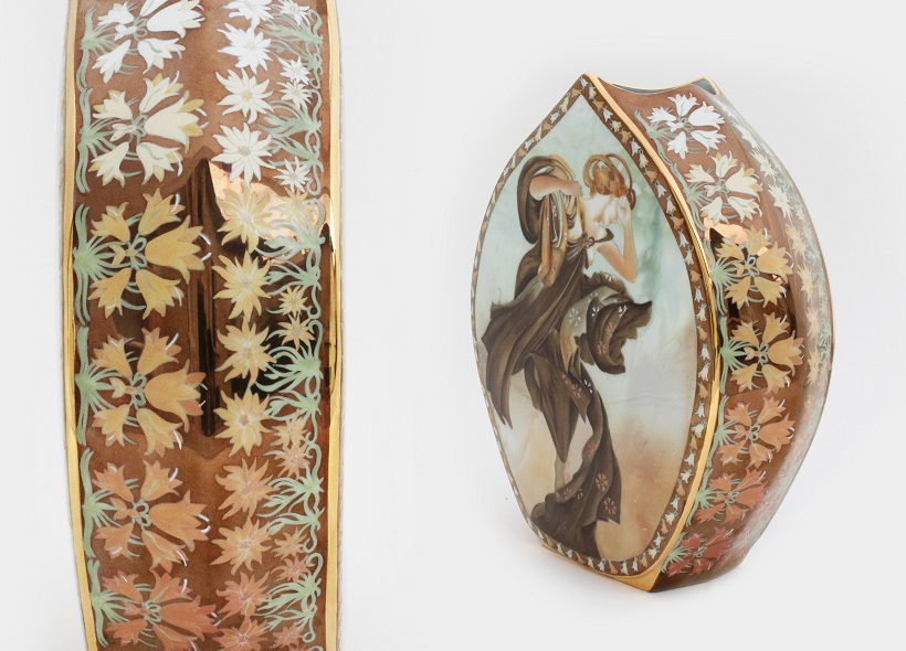 Véronique Etève-Habègre - Peinture sur Porcelaine - Vase Mucha 01  