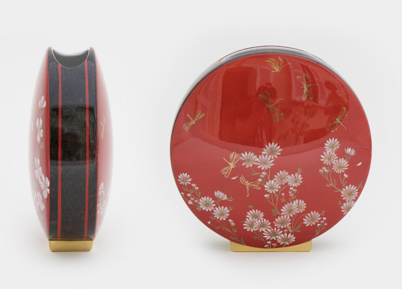 Véronique Etève-Habègre - Peinture sur Porcelaine - Vase Rouges et Fleurs blanches  