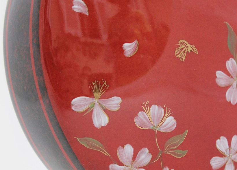 Véronique Etève-Habègre - Peinture sur Porcelaine - Vase Rouges et Fleurs blanches  